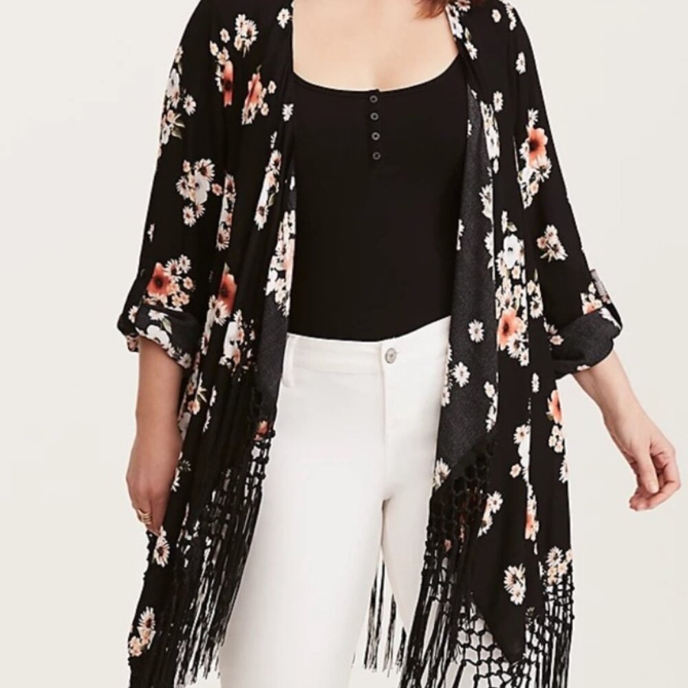Torrid Size 2 Floral Kimono Fringed Drape Front NEW